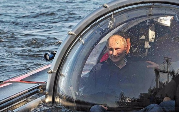 Разом на дно. Путін і Медведєв поринуть у море на батискафі