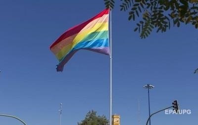 У Колумбії дозволили одностатеві шлюби