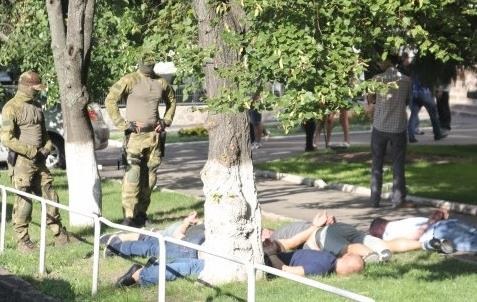 У центрі Полтави провели спецоперацію зі стріляниною