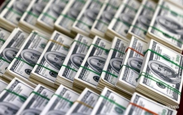 НАБУ вилучило $ 600 тисяч із сейфа довіреної особи Онищенка