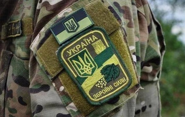 У Донецькій області знайшли мертвого чоловіка у військовій формі