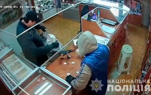 У Чернівецькій області пограбували ювелірний магазин