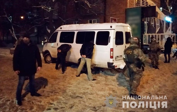 На Буковині викрили групу вимагачів