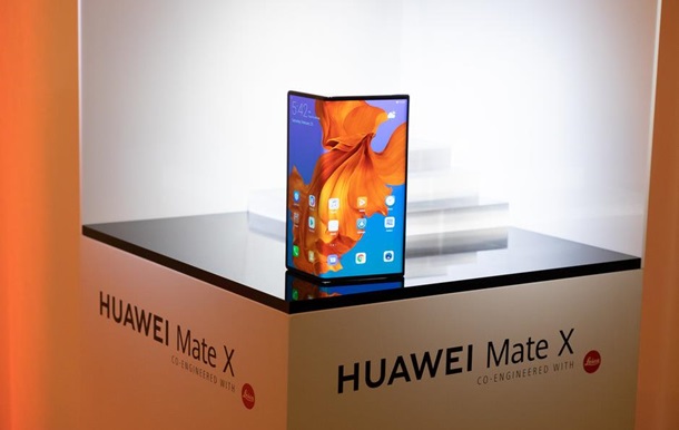 Официально представлен Huawei Mate X