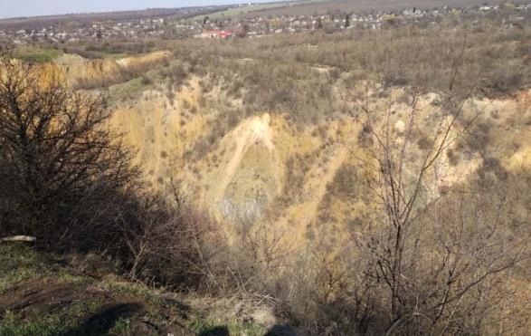 У Дніпропетровській області підліток провалився в кар єр