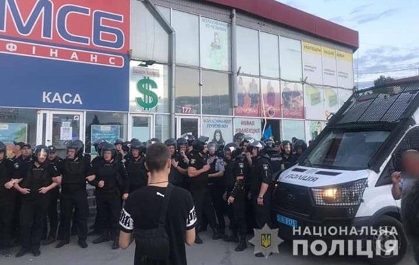 У Харкові стався силовий конфлікт у ТЦ