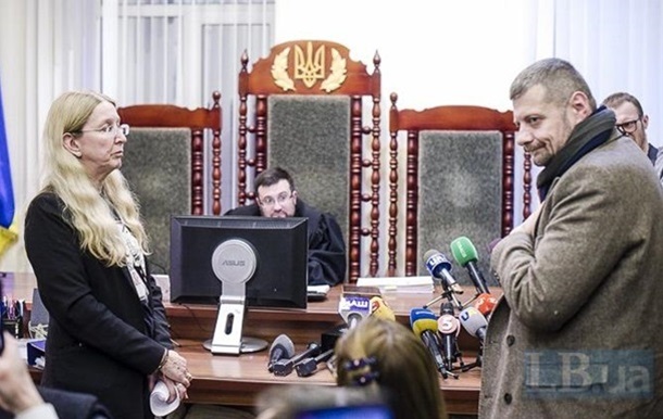 Суд вимагає від ДМС документи про припинення Супрун громадянства США