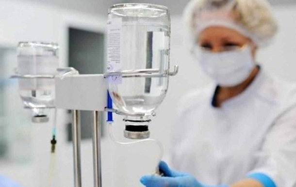 Чоловік потрапив в реанімацію з ботулізмом через копчену рибу