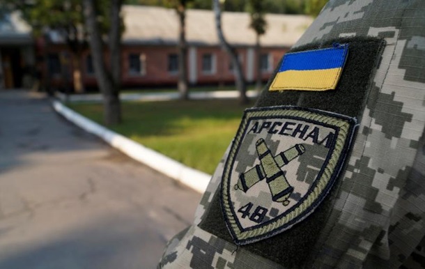 Територію Калинівського військового арсеналу розмінували після вибухів