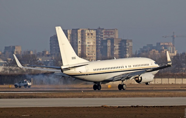 В Одесі помітили Boeing американських ВМС