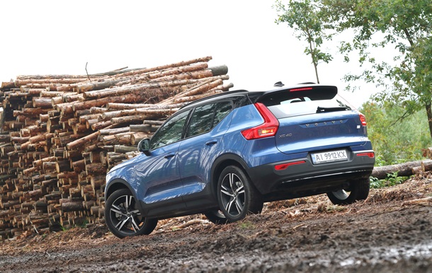 Всього два літри: тест-драйв Volvo XC 40 Recharge