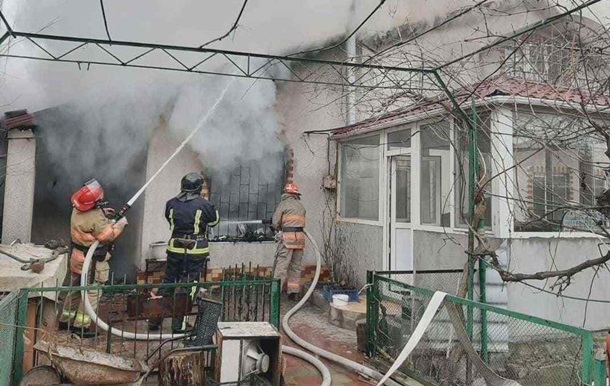 В Одесі під час гасіння пожежі помер рятувальник