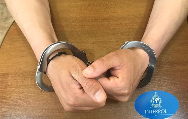 Прикордонники затримали іноземця, якого 16 років шукав Інтерпол