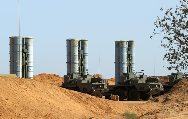 Алжир отримав російські ЗРК С-400 Тріумф - ЗМІ