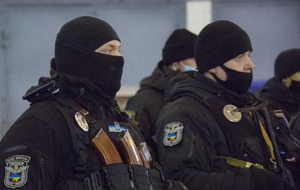 На Донбас направлять додаткові загони поліції