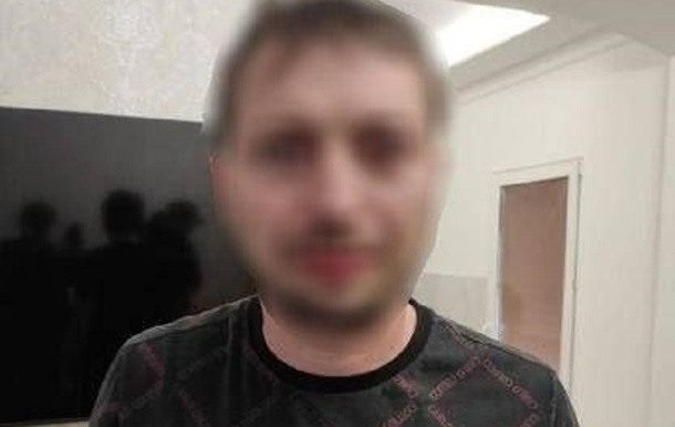 У Василькові чоловік стріляв по будинках