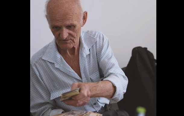 Пенсіонер із Сум продав квартиру, а гроші віддав ЗСУ