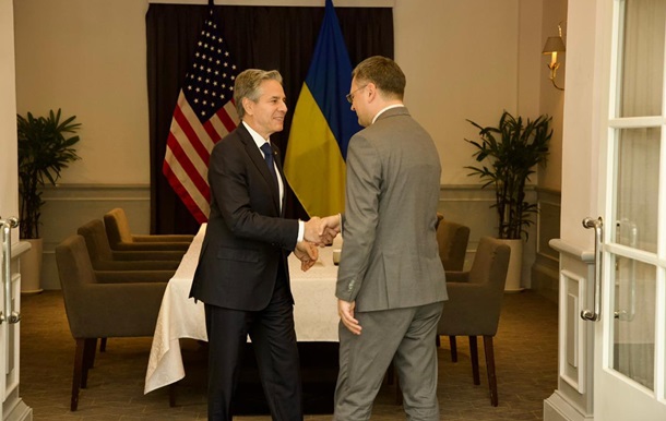 Блинкен дал обещание Киеву насчет переговоров с РФ