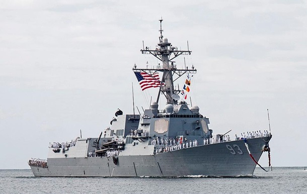 Китай роздратований проходом есмінця США через Тайванську протоку