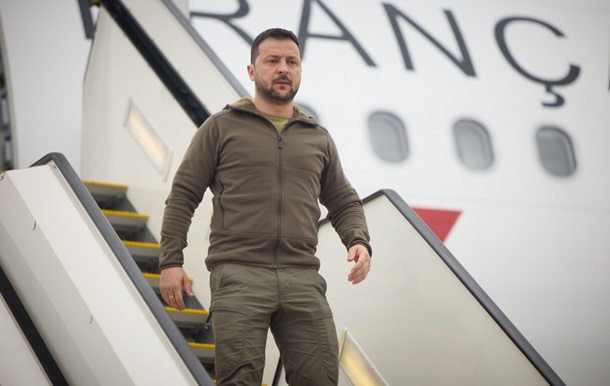 Зеленский прибыл в Японию