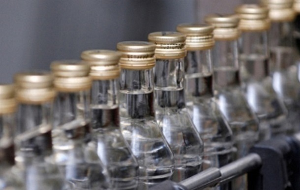 В РФ від сурогатного сидру померли 16 людей, оборот продукції заблокували
