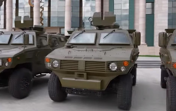 У РФ вперше помітили китайську бронетехніку, її отримали кадирівці