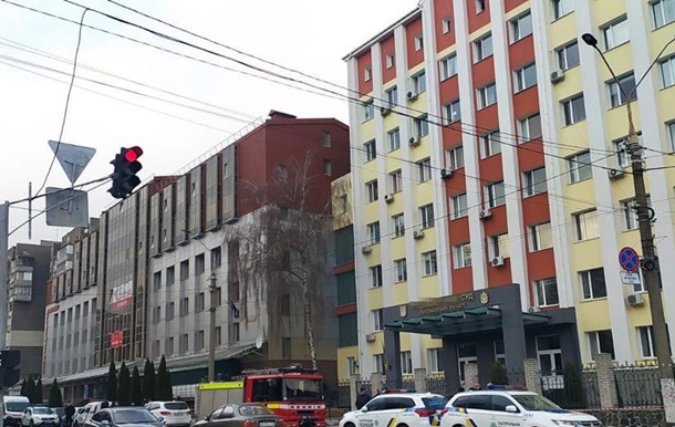 Суд вернул в собственность государства трубу Медведчука