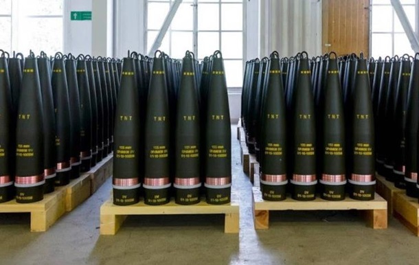 Пентагон планує наростити виробництво снарядів 155 мм