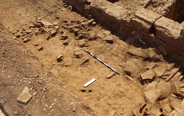 У Греції виявили 1600-літню винну крамницю