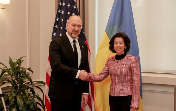 Шмигаль обговорив з урядом США ослаблення виробництва дронів і ракет у РФ