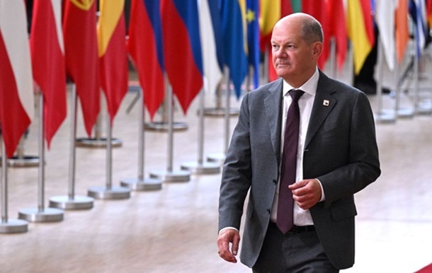 Далекобійні удари по РФ несумісні з моєю особистою позицією - Шольц