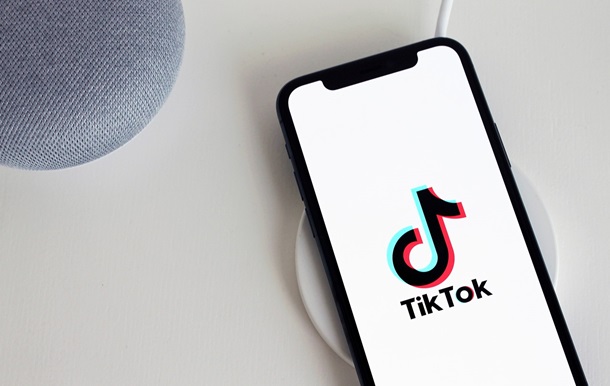TikTok обмежує використання фільтрів краси для підлітків