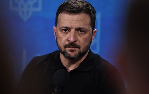 Зеленський розповів, що РФ через сєпара Дмитрієва пропонує США