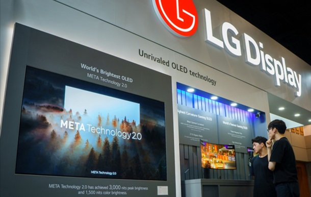 LG Display першою у світі комерціалізує  OLED мрії 