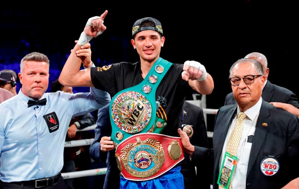 Офіційно: чемпіон WBO у першій середній вазі позбувся титулу