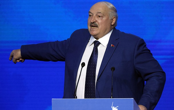 Лукашенко пояснив дефіцит картоплі в Білорусі