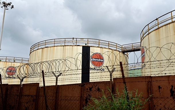 Индия готовится заменить российскую нефть импортом из США - СМИ