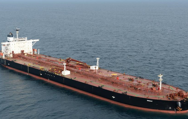 Крупнейший нефтепереработчик Индии возобновил закупки нефти из России