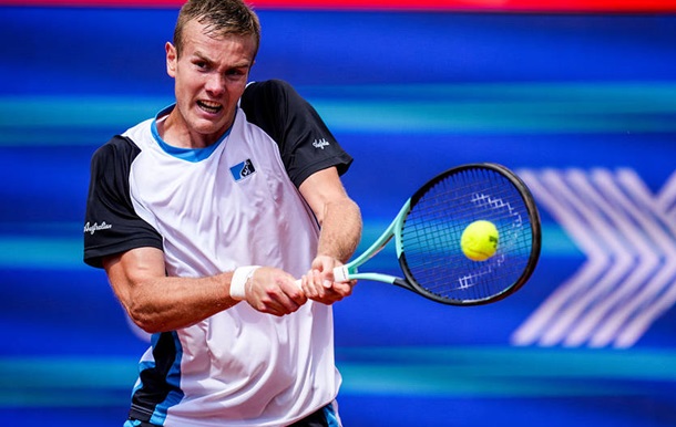 Украинец принес стране первую за четыре года победу в основной сетке ATP