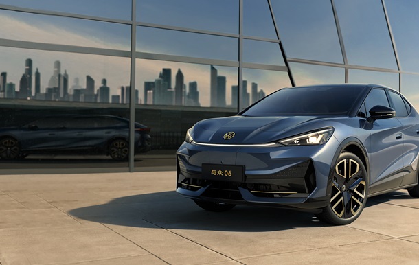 Названы десять самых популярных новых автомобилей октября