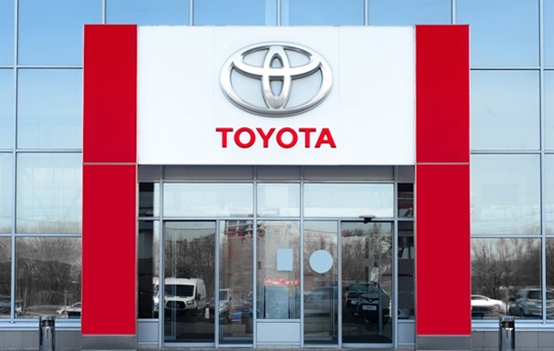 Toyota отзывает более миллиона автомобилей