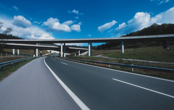 В Украине планируют создать первую платную трассу