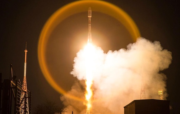 Российская космическая отрасль сходит с орбиты - разведка