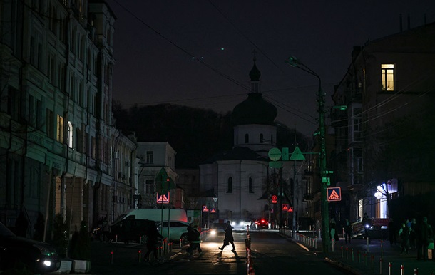 Укрэнерго подтвердило отключение на вторник
