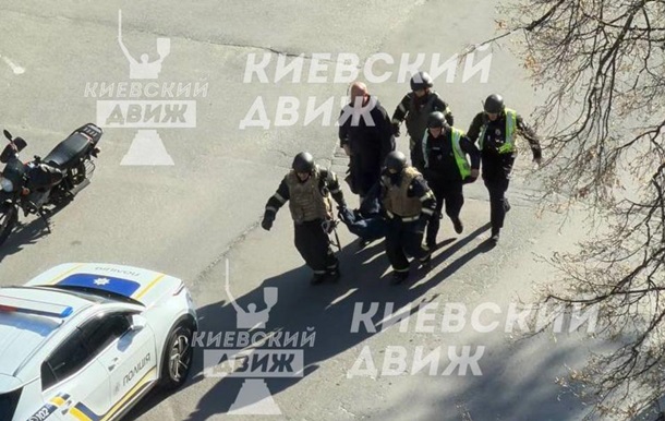 В Киеве произошла стрельба на улице, есть погибшие