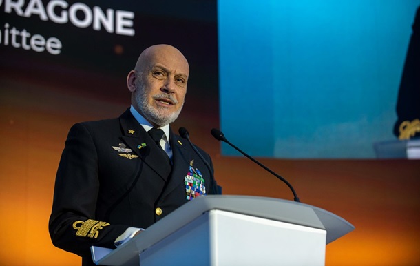 В НАТО заявили о  потоке оружия  США для Украины