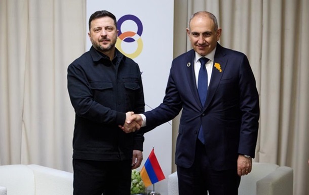 Зеленский прокомментировал угрозы Путина Армении