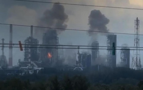 Генштаб подтвердил удар по НПЗ в Омске