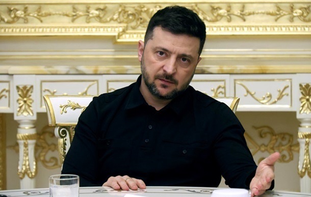 Зеленский призвал Раду принять семь законов