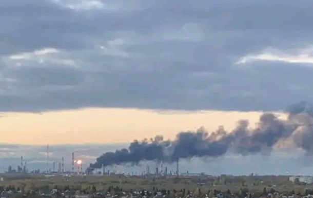 Дроны поразили крупнейший российский НПЗ